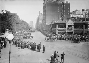 Parade, Columbus Circle, between c1910 and c1915. Creator: Bain News Service.