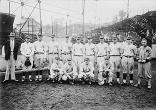 Wash'n Univ'y [Washington University] ball team in Japan, between c1915 and c1920. Creator: Bain News Service.