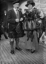 Harry Lauder & wife, between c1910 and c1915. Creator: Bain News Service.