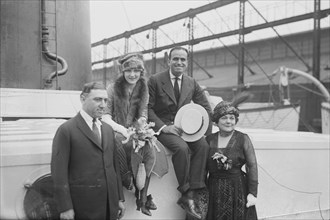 Hiram Abrams, [Mary] Pickford - [Doug] Fairbanks - Mrs. Pickford, between c1915 and c1920. Creator: Bain News Service.