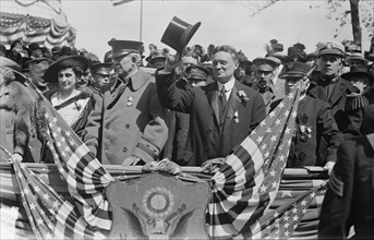 Mrs. C.S. Whitman, Gen. J.F. Bell, Gov. Whitman, 1917. Creator: Bain News Service.