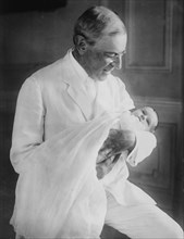 Pres't [i.e., President] Wilson and McAdoo Baby, 1915. Creator: Bain News Service.