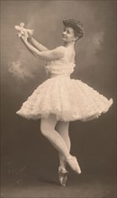 Yekaterina Geltzer (1876-1962) as Aurora in the ballet "Sleeping Beauty" by P. Tchaikovsky, 1899. Creator: Fischer, Karl August (1859-after 1923).