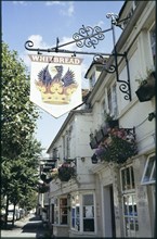 The Phoenix Public House, 98-99 Abbey Street, Faversham, Faversham, Swale, Kent, 1984. Creator: Dorothy Chapman.