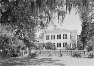 Radcliffe Cheston, Jr., Friendfield Plantation, residence in Georgetown, South Carolina, 1937. Creator: Gottscho-Schleisner, Inc.