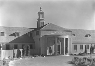 The Dunes Club, Narragansett, Rhode Island, 1939. Creator: Gottscho-Schleisner, Inc.