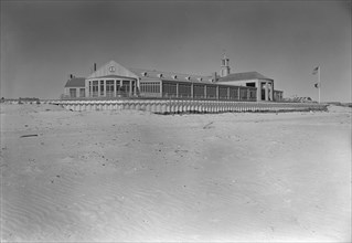 The Dunes Club, Narragansett, Rhode Island, 1939. Creator: Gottscho-Schleisner, Inc.