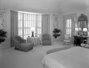 Dr. and Mrs. Leon Levy, residence at 1409 S. Ocean Blvd., Palm Beach, 1959. Creator: Gottscho-Schleisner, Inc.