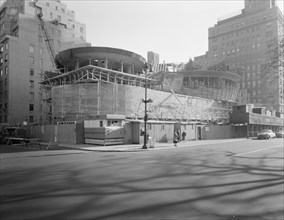 Guggenheim Museum, 88th St. & 5th Ave., New York City, 1957. Creator: Gottscho-Schleisner, Inc.