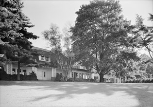 William S Paley, residence in Manhasset, Long Island, 1942. Creator: Gottscho-Schleisner, Inc.