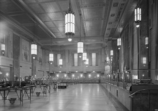 Dollar Savings Bank, Grand Concourse, New York, 1946. Creator: Gottscho-Schleisner, Inc.