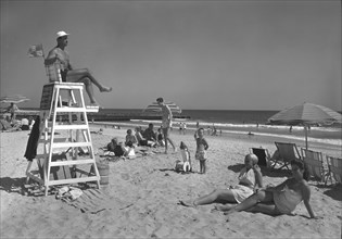 Surf Club, Atlantic Beach, Long Island, New York, 1947. Creator: Gottscho-Schleisner, Inc.