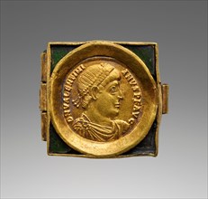 Link from a Coin Belt, A.D. 379-395. Creator: Unknown.