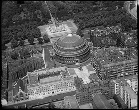 The Royal Albert Hall and Albert Memorial, Knightsbridge, London, c1930s. Creator: Arthur William Hobart.