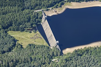 Derwent Dam with low water levels during a period of dry weather, Derbyshire, 2022. Creator: Emma Trevarthen.