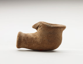 Effigy pipe bowl in the shape of a bird's head, 500-1500. Creator: Unknown.