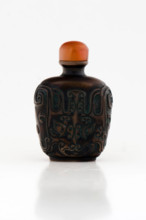 Snuff bottle with stopper, 18th century. Creator: Unknown.