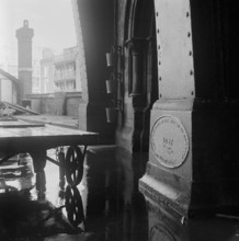 A Butterley Iron Company plaque dated 1867 located on a plinth forming part of the structural