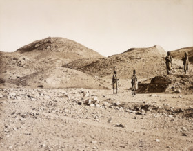 44th Hill, near Gandamak, Afghanistan, 1880. Four (probably British Indian Army) soldiers stand