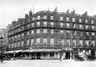 Grand Cafe, Paris, France, 1914. This cafe was frequented by Oscar Wilde and his younger lover Lord