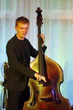 Will Sach, Joe Farnsworth-Sara Hanahan Quartet, Watermill Jazz Club, Dorking, Surrey, July 2024. Creator: Brian O'Connor.