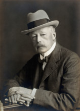 HC Priestley. Creator: Elliott & Fry.