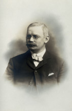 Peter MacEwan. Creator: Lafayette.