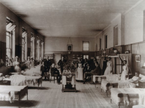 Baron Lister (seated) with his staff, Victoria ward, King's College Hospital, Lincoln's..., 1893. Creator: Unknown.