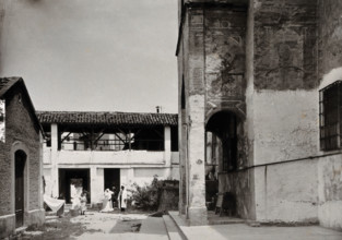 Hospital San Juan de Diós, Granada: exterior, c1900. Creator: Unknown.