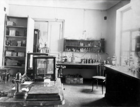 The chemical room in the Physiology Department at the Imperial Institute of Experimental..., 1904. Creator: Unknown.