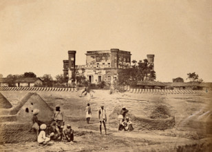 Lucknow, India: the military mess house surrounded by fortifications after the Indian..., c1858. Creator: Felice Beato.