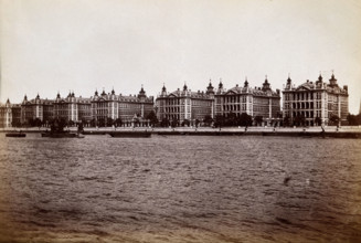 St Thomas's Hospital, Lambeth: exterior seen from across the Thames, c1890s. Creator: Unknown.
