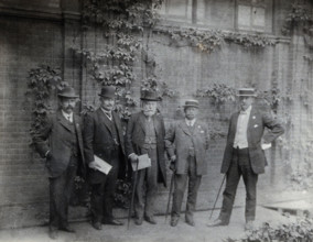 Edward Theodore Brewis, Hermann Thoms, Frederick Belding Power, Peter MacEwan and William..., 1909. Creator: Unknown.