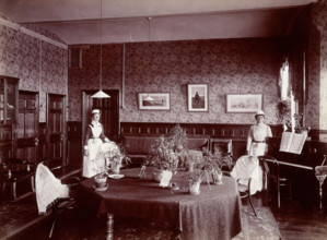 Claybury Asylum, Woodford, Essex: a social room (?) , [1893?]. Creator: London & County Photographic Co.