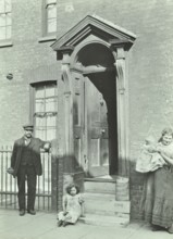 112 Watergate Street, Deptford, London, 1911. Creator: Unknown.
