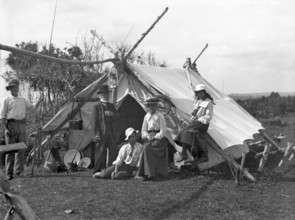 L’Estrange and others family camping trip, Tweed River (N.S.W), c1904. Creator: Robert Augustus Henry L'Estrange.