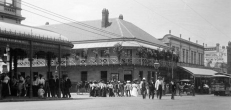 The Australian Hotel, Brisbane, Queensland, Australia, 1908. Creator: Robert Augustus Henry L'Estrange.