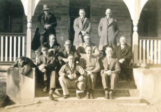 Aldermen and staff. Creator: Unknown.