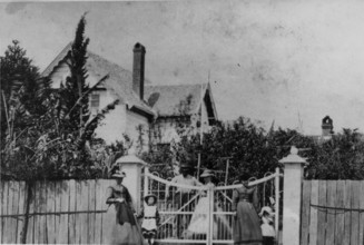Entrance to old Cumbooquepa, the residence of Thomas Blacket Stephens, South Brisbane, c1873. Creator: William Boag.