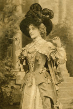 Miss Kate Cutler, English singer and actress, c1902. Creators: Ellis and Walery, Alfred Ellis & Walery.