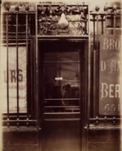 Rue des Haudriettes, 2 (Paris), 1901. Creator: Eugene Atget.