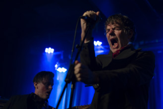 Simon Huw Jones, And Also The Trees live at The Lexington, London, Nov 2022. Creator: Annapaola Marchesani.