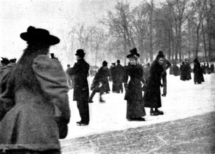 Skating in London: The Serpentine, 1895.  Creator: Russell & Sons.