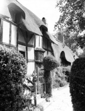 Anne Hathaway's Cottage, Shottery, Stratford-upon-Avon, Warwickshire, c1955. Creator: Arthur Charles Kirby Ware.
