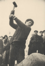 Throwing down the bell from the belfry of The Trinity Lavra of St. Sergius, 1929-1930. Creator: Prishvin, Mikhail Mikhailovich (1873-1954).