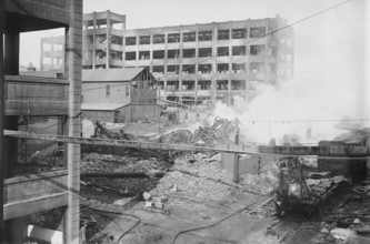 Edison works, West Orange, New Jersey, 10 December 1914.  Creator: Bain News Service.