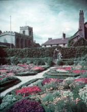 Elizabethan knot garden, Stratford-on-Avon, Warwickshire, c1955.  Creator: Arthur Charles Kirby Ware.