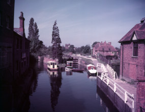 Lock on the River Kennet at Newbury, Berkshire, c1955. Creator: Arthur Charles Kirby Ware.