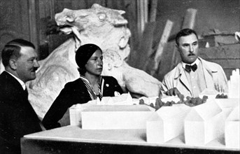 Hitler visiting an artists' studio in Munich