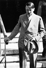 Hitler rend une dernière visite à Hindenburg avant sa mort (1934)